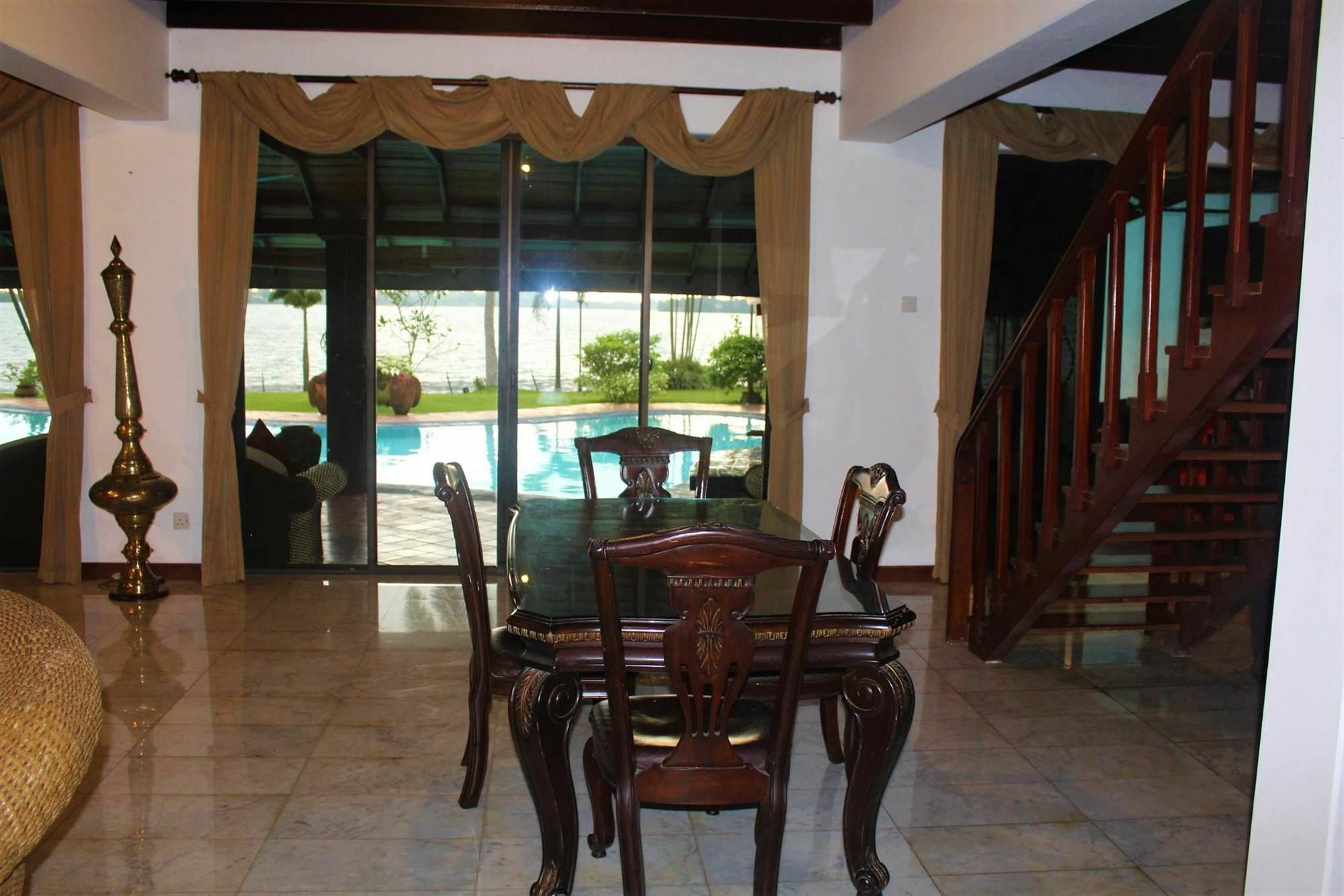 Blue Water Villa Piliyandala Exterior photo